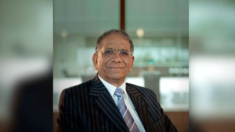 Govind Dholakia Govind Dholakia