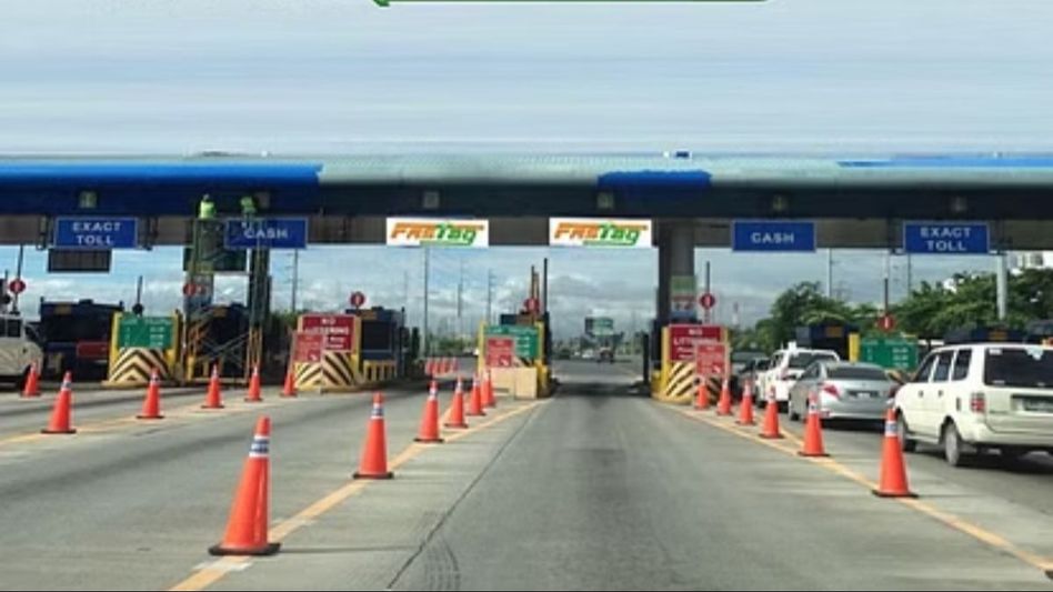 Toll Plazas (Symbolic Photo) Toll Plazas (Symbolic Photo)