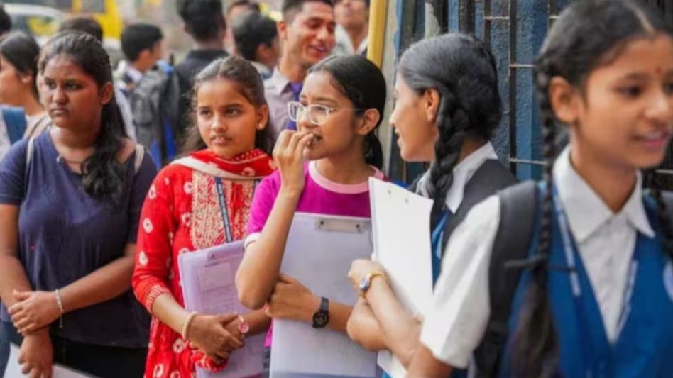 Students (Photo-PTI) Students (Photo-PTI)