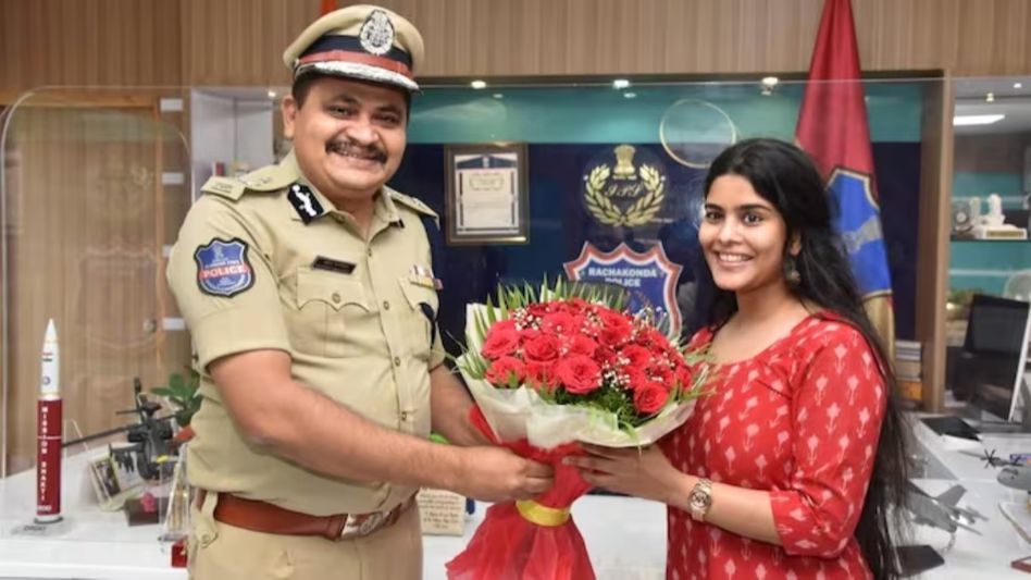 IPS Mahesh Bhagwat helping UPSC Students IPS Mahesh Bhagwat helping UPSC Students