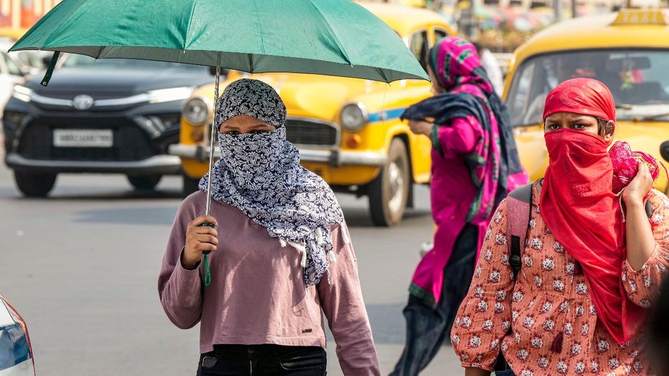 Weather Update: हाए गर्मी! लगातार बढ़ रहे तापमान ने बढ़ायी मुश्किलें, हीटवेव के बीच मतदान पर असर - weather update increase in temperature heat wave in india leading to climate change lok