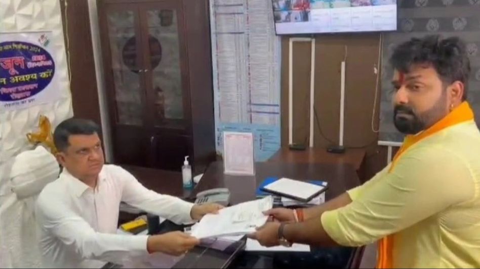 Singer Pawan Singh filed nomination from Karakat Singer Pawan Singh filed nomination from Karakat