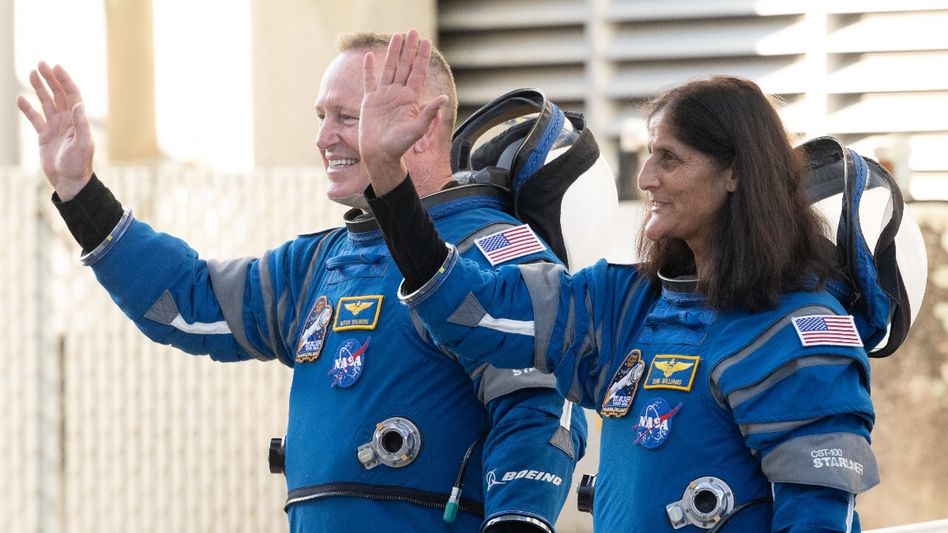 Barry "Butch" Wilmore and Sunita "Suni" Williams (Photo: X.com/@Space_Station) Barry "Butch" Wilmore and Sunita "Suni" Williams (Photo: X.com/@Space_Station)