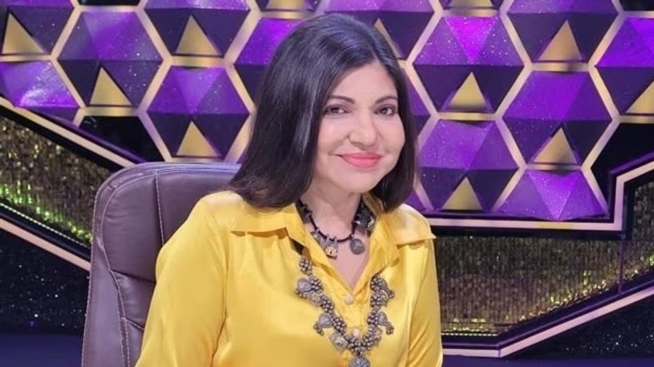 Bollywood singer Alka Yagnik diagnosed with rare sensory hearing loss, fans react Bollywood singer Alka Yagnik diagnosed with rare sensory hearing loss, fans react