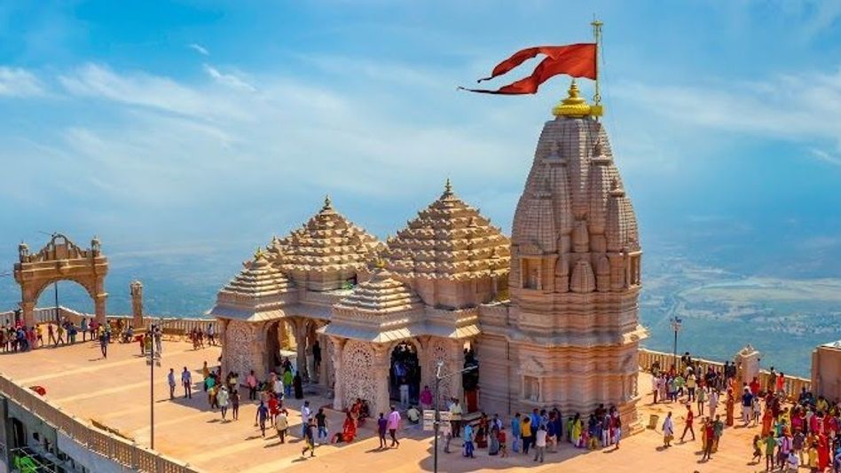 Pavagarh Temple (Photo: Gujarat Tourism Website) Pavagarh Temple (Photo: Gujarat Tourism Website)