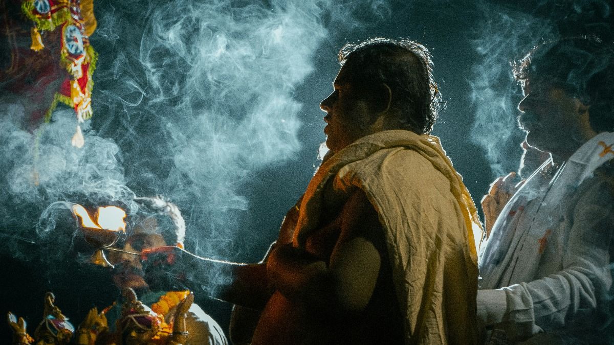 Temple Priest (Representational Image: Unsplash) Temple Priest (Representational Image: Unsplash)