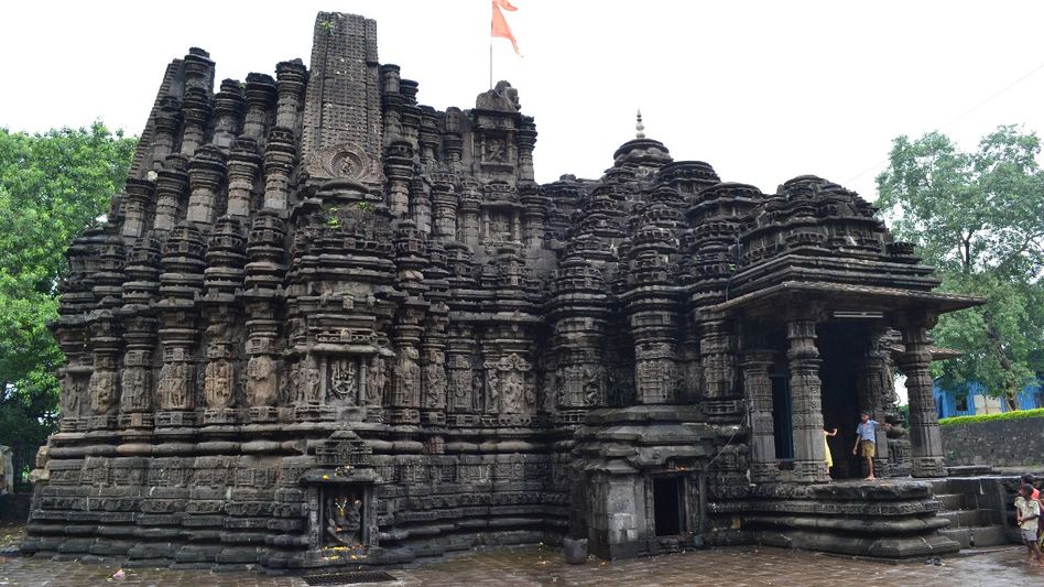 Ambarnath Shiv Temple (Photo: Wikipedia) Ambarnath Shiv Temple (Photo: Wikipedia)