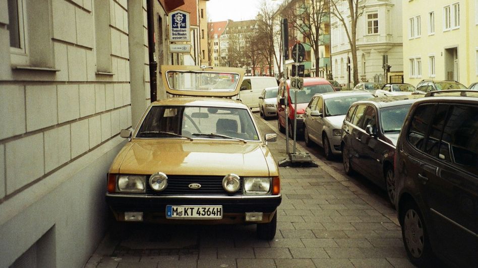 Ford Car (Photo-Unsplash/Elise Bouvet) Ford Car (Photo-Unsplash/Elise Bouvet)