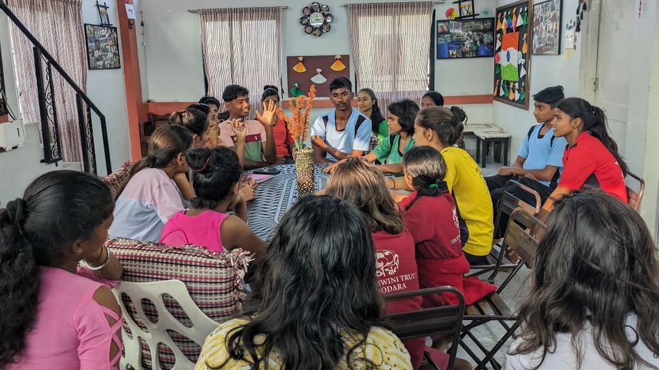 Free education and shelter to slum kids (Photo: Facebook/Pathshala and Pathbhavan, Srotoshwini Trust, Vadodara) Free education and shelter to slum kids (Photo: Facebook/Pathshala and Pathbhavan, Srotoshwini Trust, Vadodara)