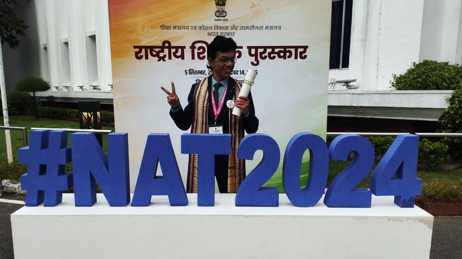 Sagar Bagade awarded with National Teachers' Award Sagar Bagade awarded with National Teachers' Award