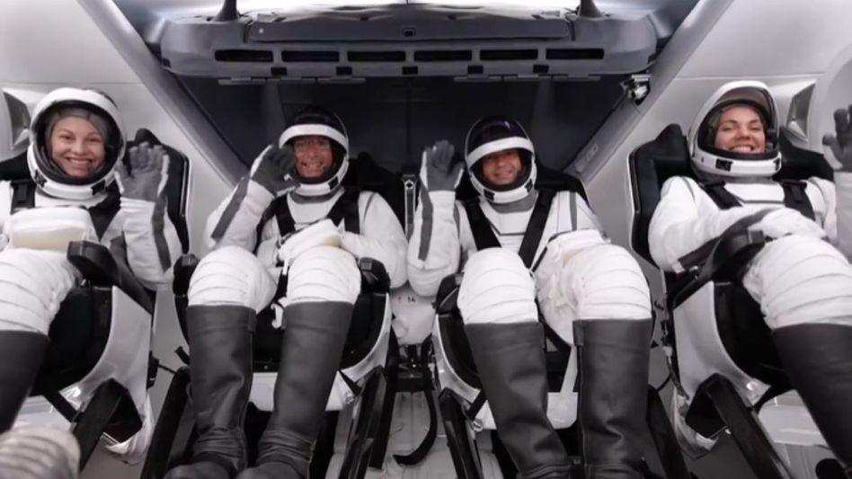 पोलारिस डॉन मिशन क्रू टीम. (Photo SpaceX) पोलारिस डॉन मिशन क्रू टीम. (Photo SpaceX)