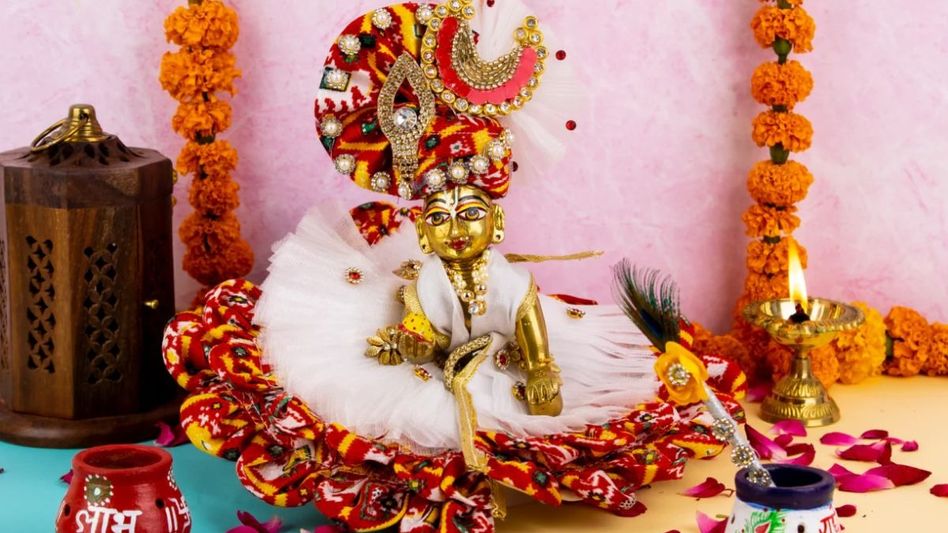 आगरा के प्ले स्कूल में कराया गया लड्डू गोपाल का एडमिशन: प्रतीकात्मक तस्वीर आगरा के प्ले स्कूल में कराया गया लड्डू गोपाल का एडमिशन: प्रतीकात्मक तस्वीर