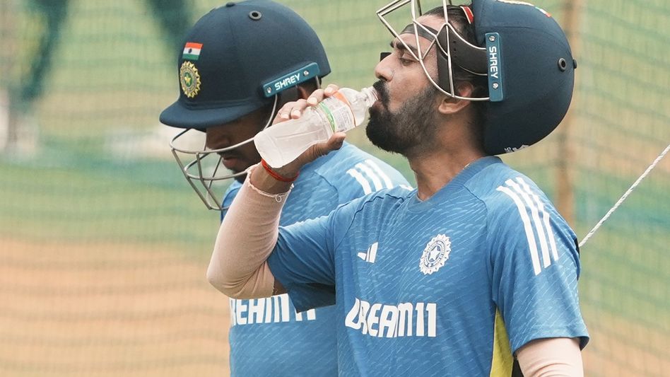 BORDER GAVASKAR TROPHY BORDER GAVASKAR TROPHY