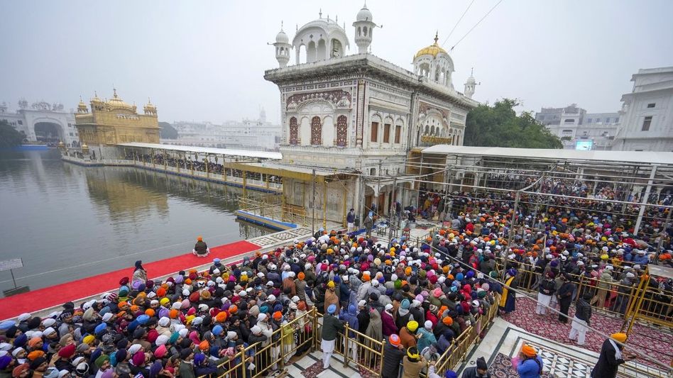 Golden Temple (Photo: PTI) Golden Temple (Photo: PTI)