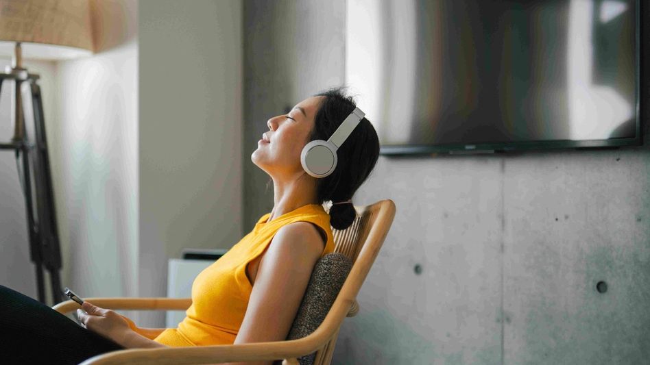 Headphones Headphones