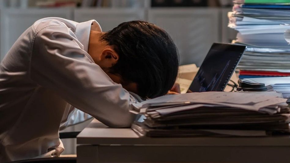 China Tutor Dies China Tutor Dies