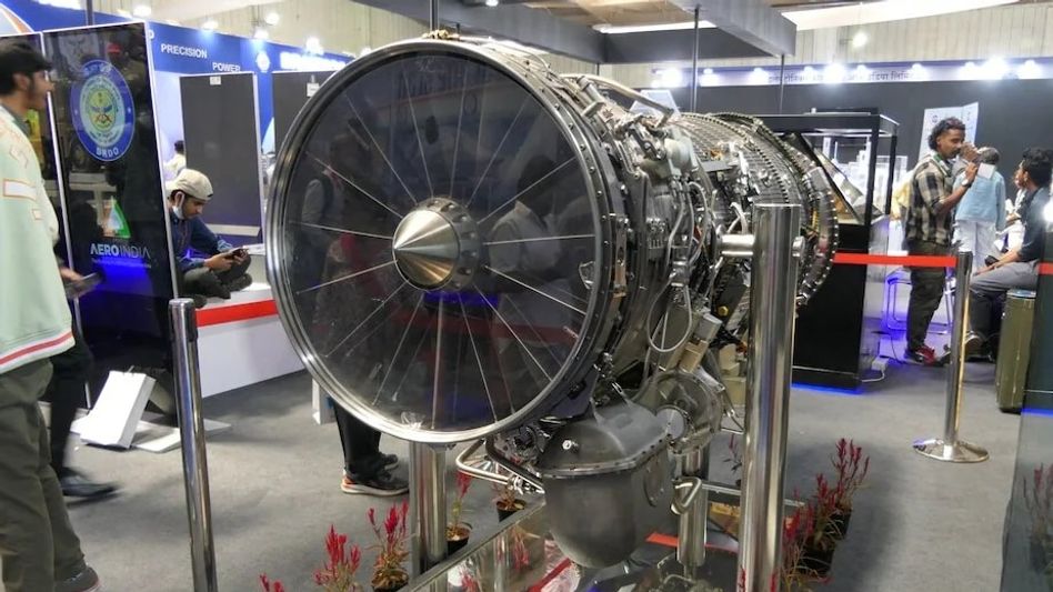 The Kaveri engine was planned to be developed by the DRDO for the indigenous Light Combat Aircraft (LCA), but due to delays in the programme, the combat aircraft had to be powered by the American GE-404 engines. The Kaveri engine was planned to be developed by the DRDO for the indigenous Light Combat Aircraft (LCA), but due to delays in the programme, the combat aircraft had to be powered by the American GE-404 engines.