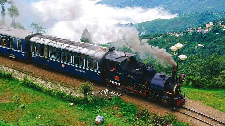 Darjeeling Toy Train (Photo: Facebook) Darjeeling Toy Train (Photo: Facebook)