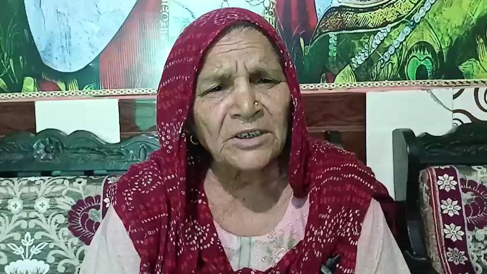 77 Year Old Desi Dadi 77 Year Old Desi Dadi