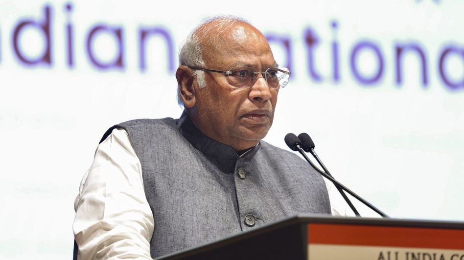 Mallikarjun Kharge (Photo/PTI) Mallikarjun Kharge (Photo/PTI)