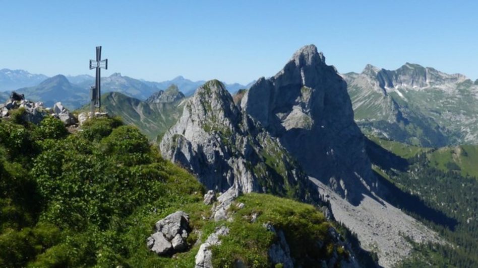 Dent de Ruth from Wandflue summit (Courtesy: Flickr/Paul) Dent de Ruth from Wandflue summit (Courtesy: Flickr/Paul)