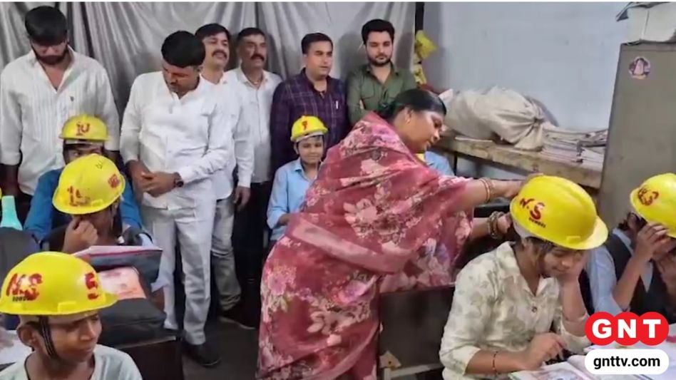 Distribution of helmets among student Distribution of helmets among student