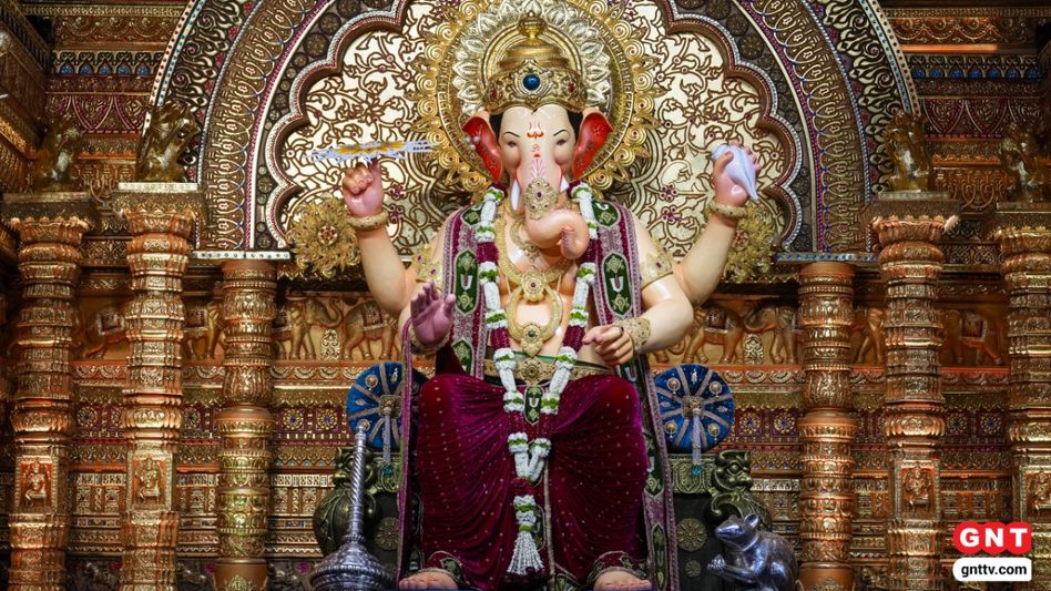 Mumbai Lalbaugcha Raja (Photo Credit: PTI) Mumbai Lalbaugcha Raja (Photo Credit: PTI)