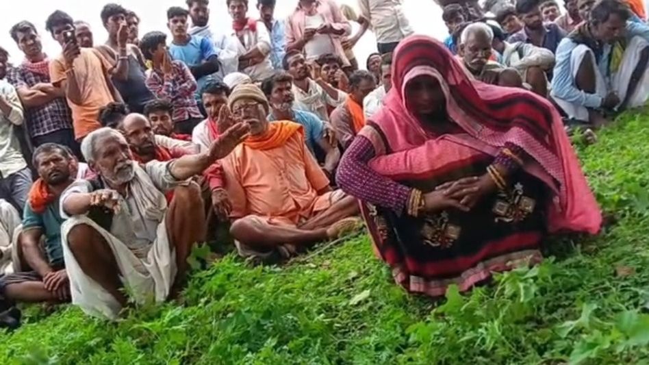 Woman Kills husband with Lover’s Help Woman Kills husband with Lover’s Help