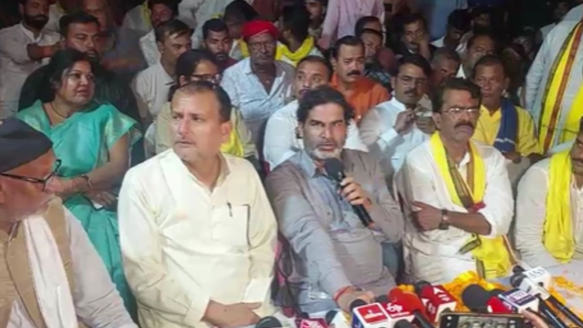 Prashant Kishor with leaders