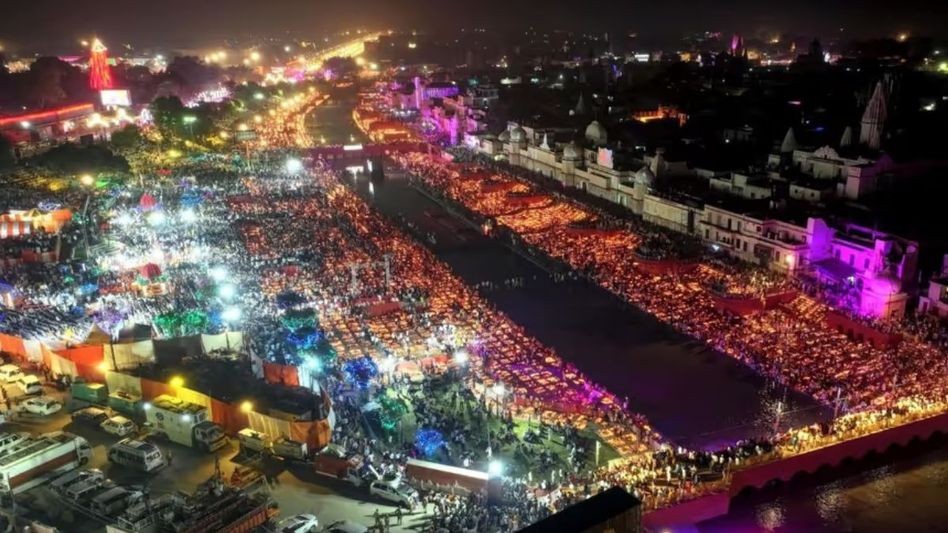 Ayodhya Deepotsav (File Photo) Ayodhya Deepotsav (File Photo)