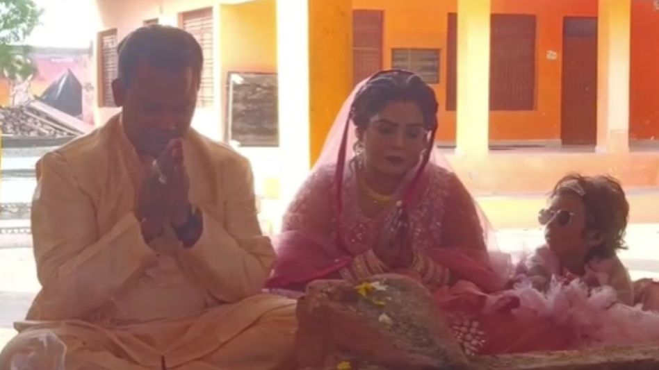 Muslim family converted to Hinduism Muslim family converted to Hinduism