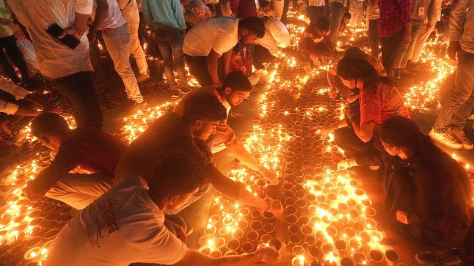 Ayodhya Deepotsav (File Photo: PTI) Ayodhya Deepotsav (File Photo: PTI)