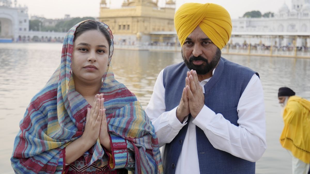 Bhagwant Mann with his wife Gurpreet Kaur