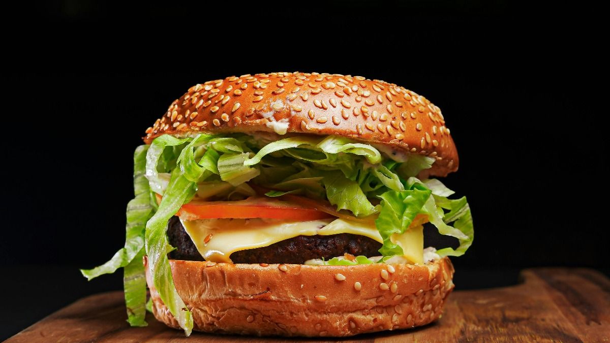 US Man Dies After Eating Burger