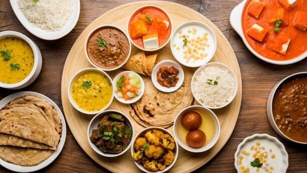 Vegetable prices recorded the sharpest corrections. Onion prices plunged 46% year-on-year, driven by abundant Rabi arrivals and increased domestic availability.