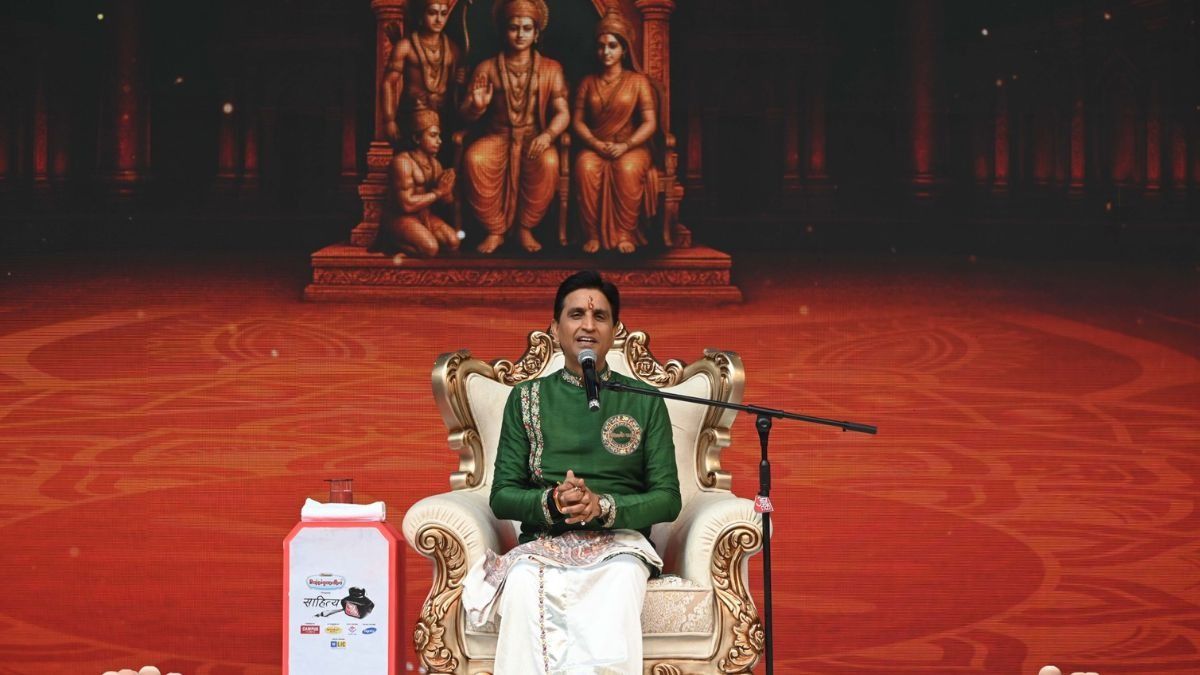 Poet and Motivational Speaker Kumar Vishwas (Photo Credits: Chandradeep Kumar)