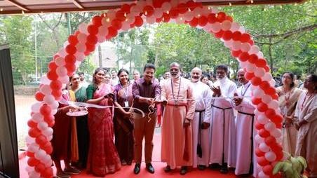 सीएमएस कॉलेज में खोला देश का पहला Gen Z पोस्ट ऑफिस