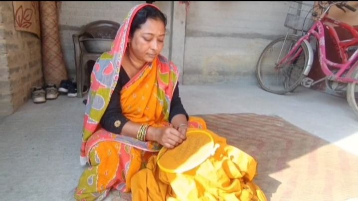 लॉटरी से करोड़पति बनी डॉली