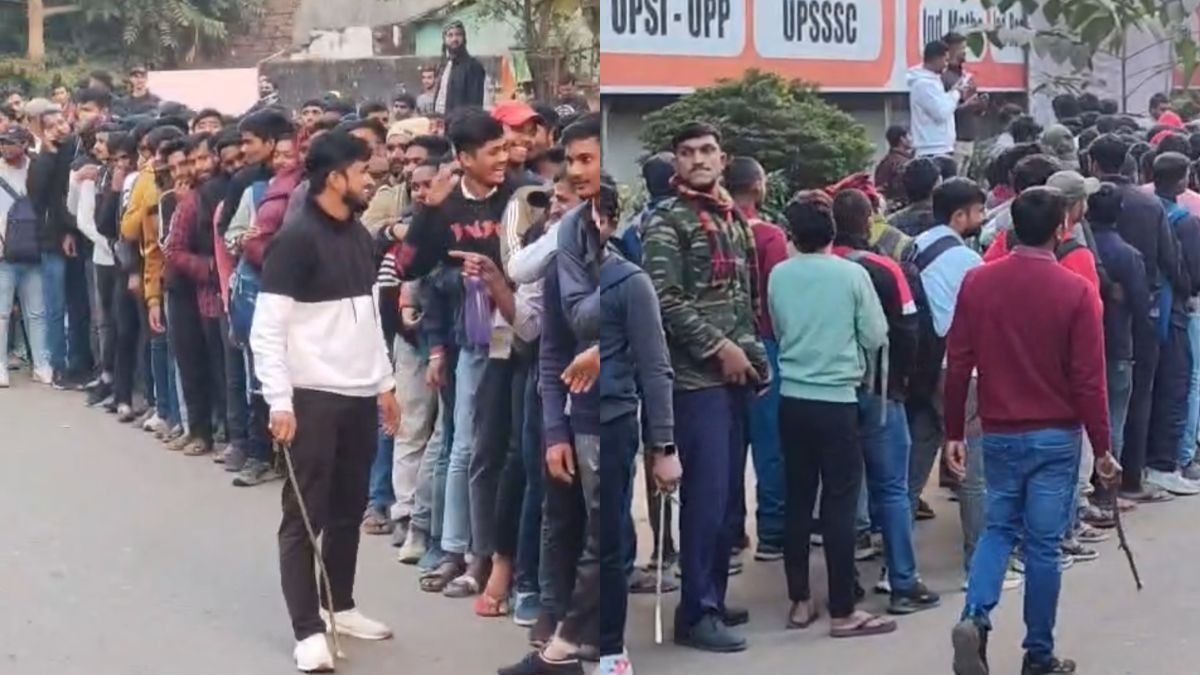 Crowd Gathered to Eat Bhandara