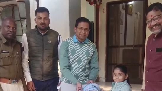 शुजालपुर पुलिस ने ढूंढ़ा कक्षा 3 की छात्रा का स्कूल बैग