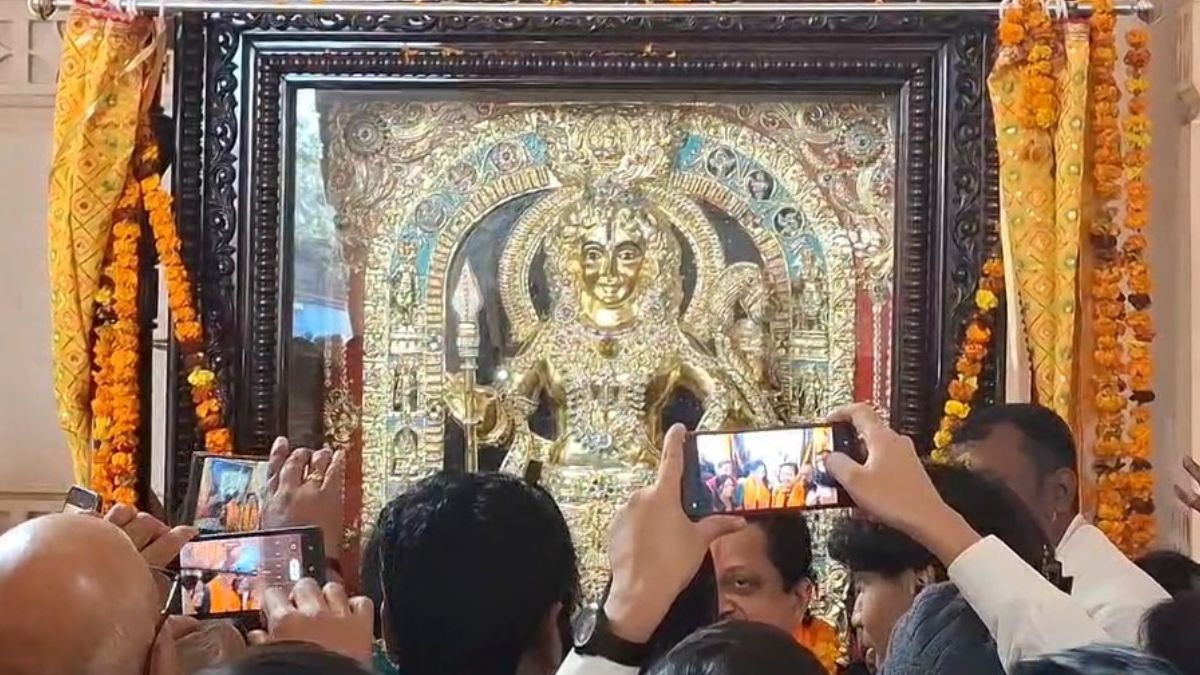 A statue worth 2.5 crore