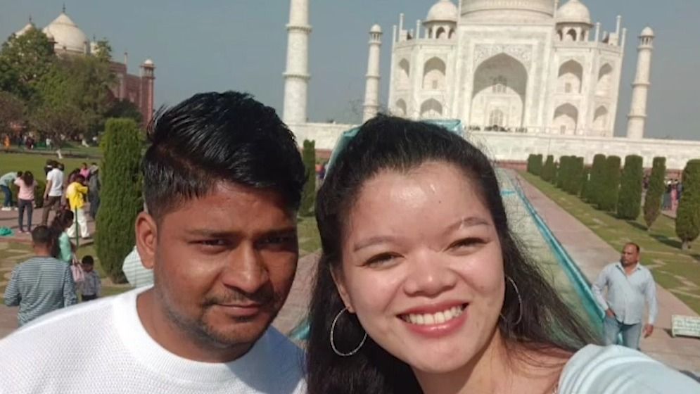 फिलीपींस से महोबा आईं विदेशी बहू