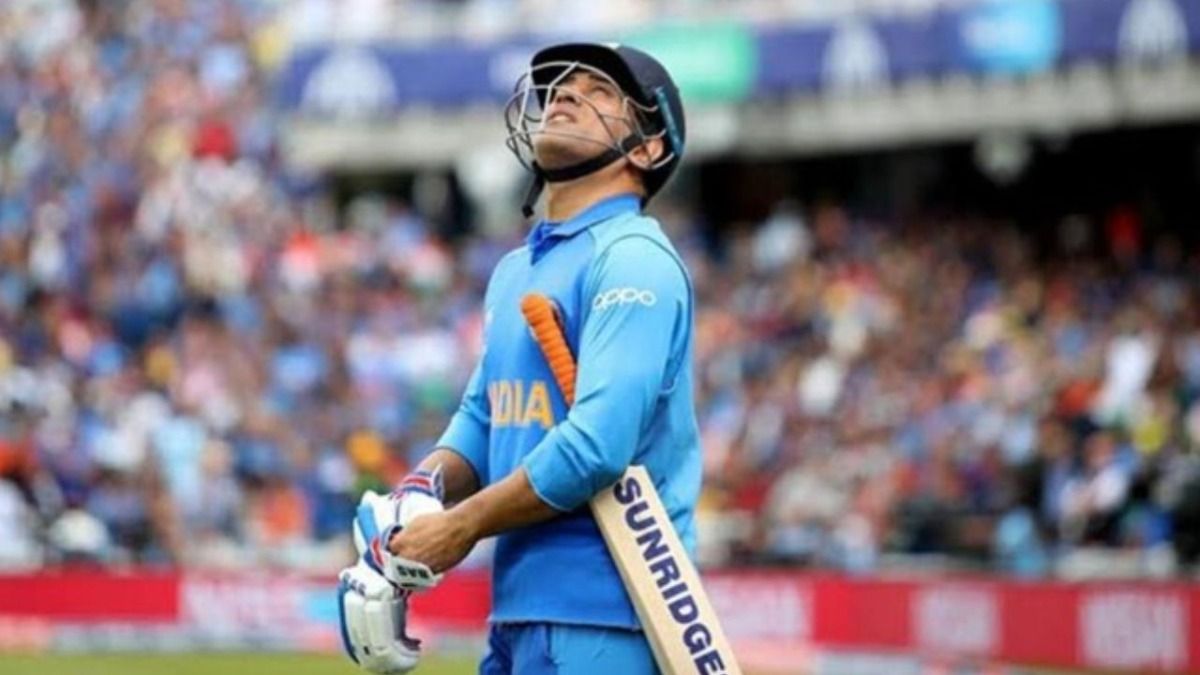  महेंद्र सिंह धोनी