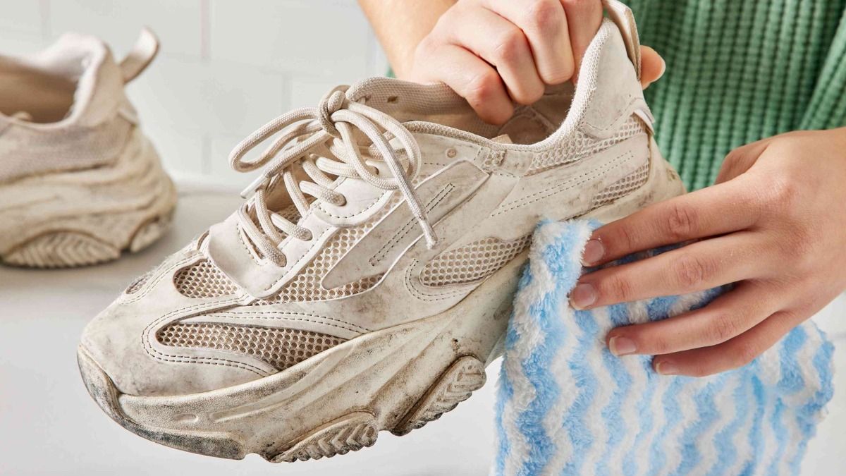 How To Clean White Shoes