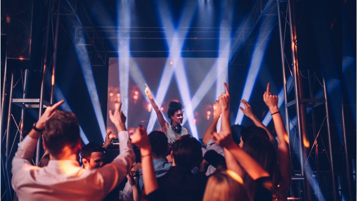 बार, क्लब और पब में फर्क