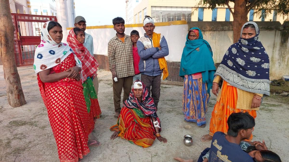 मृतक महिला के परिजन