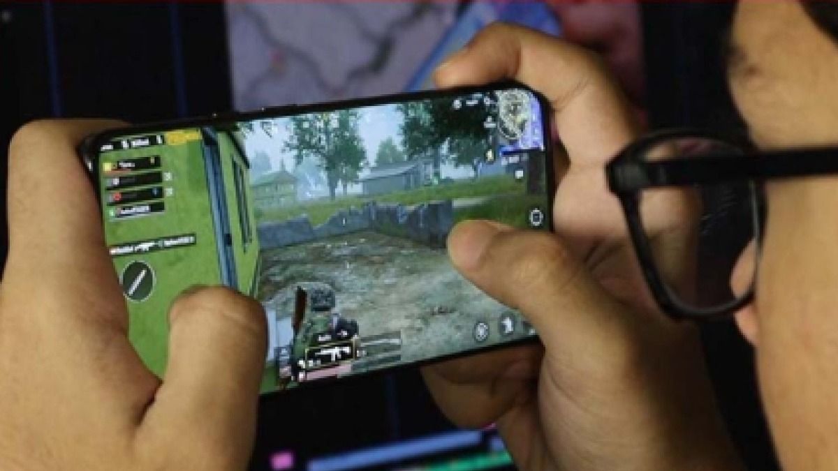 मोबाइल गेम की लत!(Photo: Representational image )