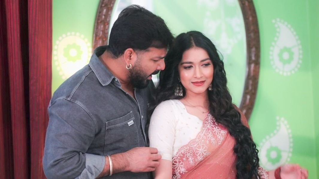 Pawan Singh, Mahima Singh