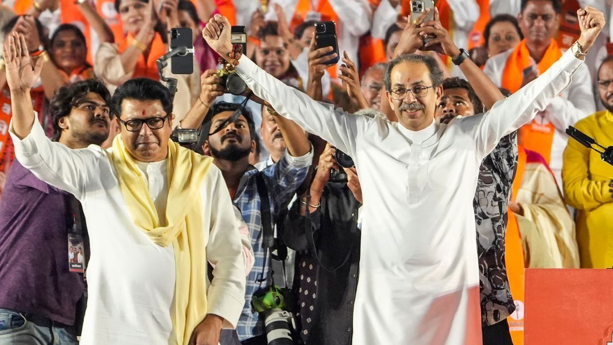  Raj Thackeray and Uddhav Thackeray (File Photo: PTI)
