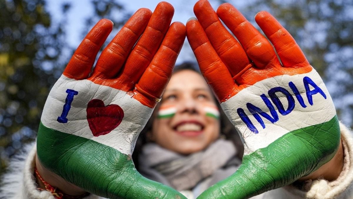 Happy Republic Day 2026: Simple wishes, powerful quotes and greetings to share instantly